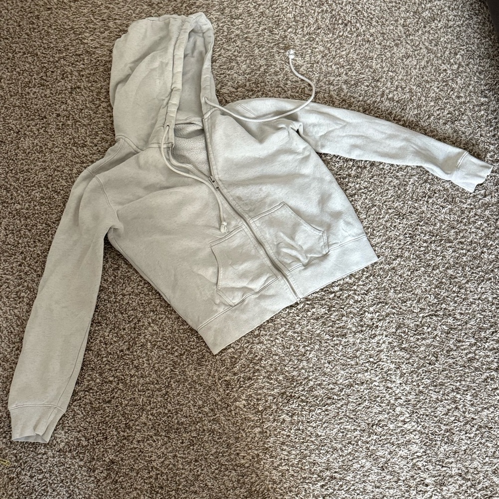 Brandy Melville | Christy Hoodie | Regular Fit | Used in Excellent Condition